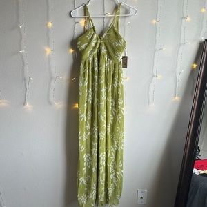 Sincerely Jules Pleated Floral Maxi Dress​​